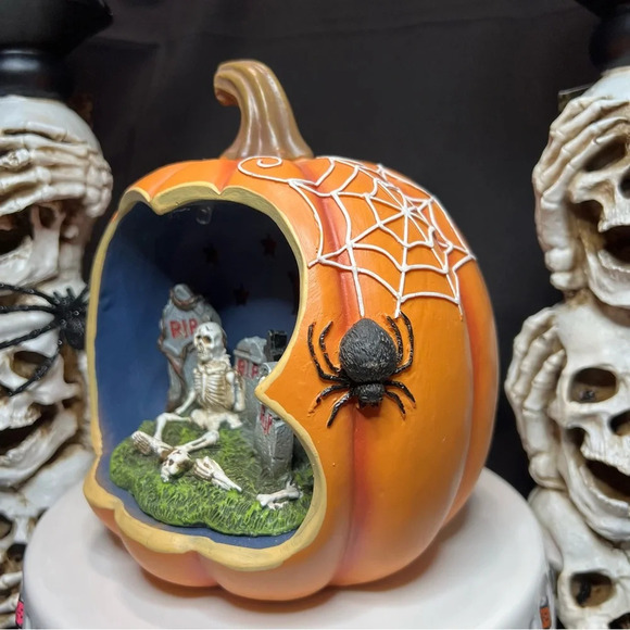Halloween 7" Color Changing Spooky Skeleton Graveyard Scene Spiderweb Pumpkin - Picture 7 of 15